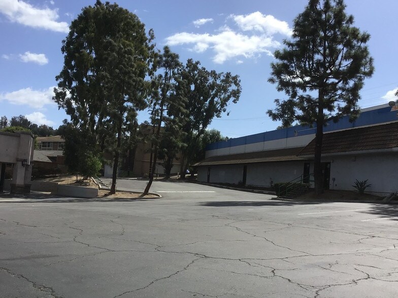 More Photos Of 100 N Tustin Ave, Anaheim General Retail For Sale