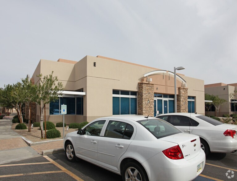 More Photos Of 13943 N 91st Ave, Peoria Medical For Sale