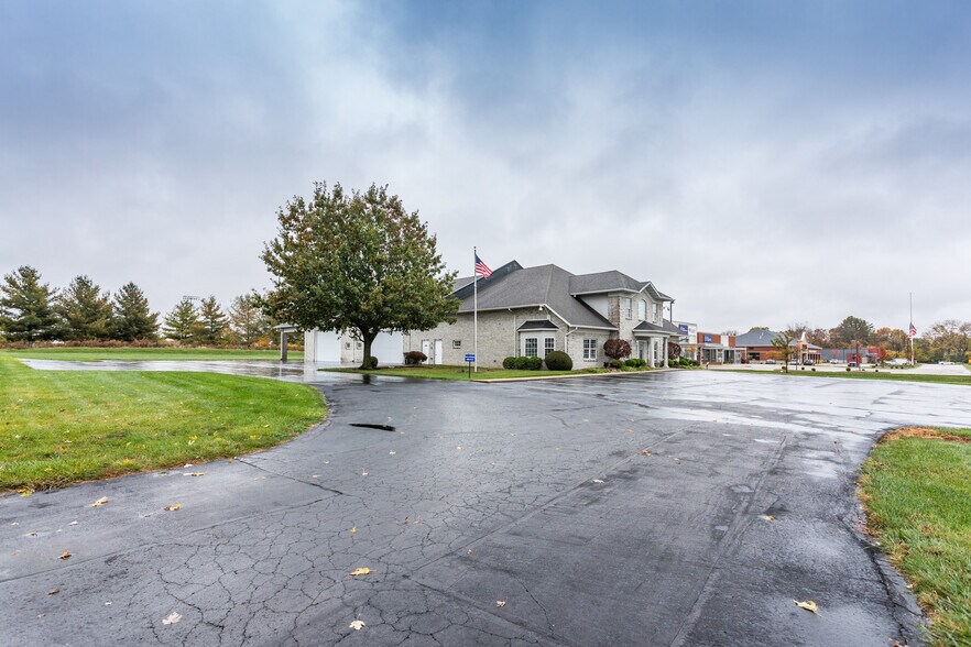 More Photos Of 1186 S State Route 157, Edwardsville Loft Creative Space For Sale