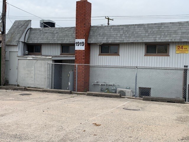 More Photos Of 1919 Deer Park Ave, Deer Park Office For Sale