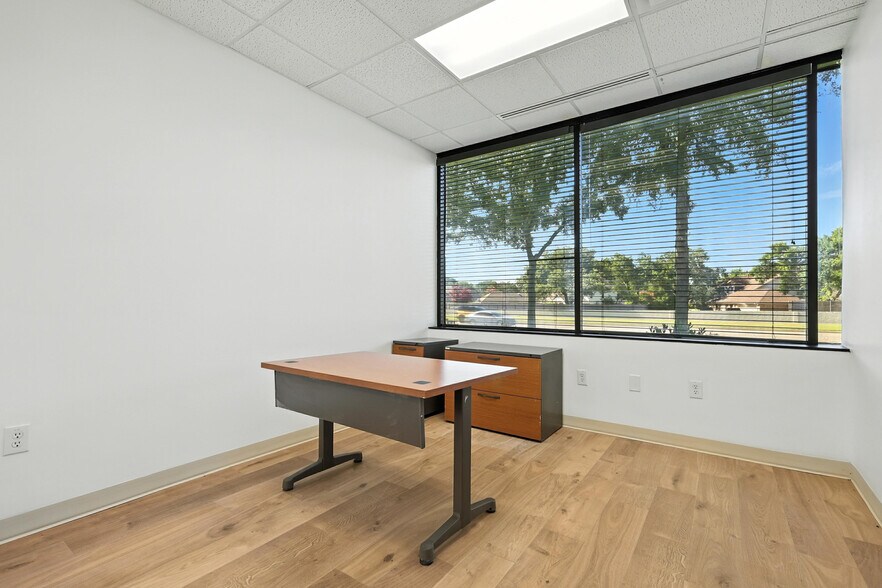 More Photos Of 1100 W Campbell Rd, Richardson Office For Sale