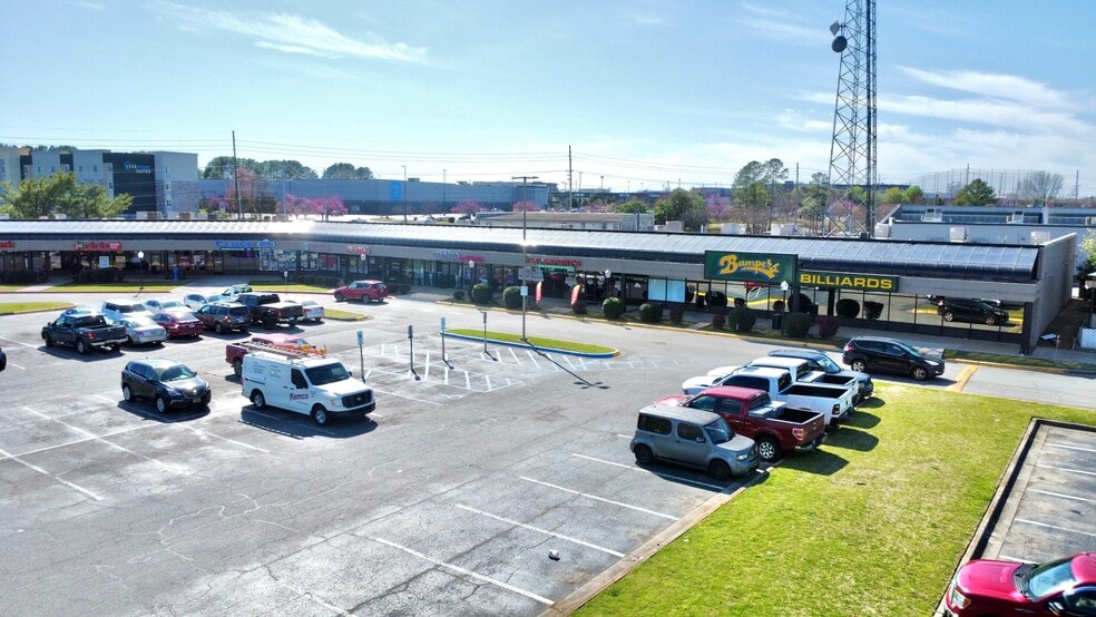 More Photos Of 4925 University Dr, Huntsville Unknown For Lease