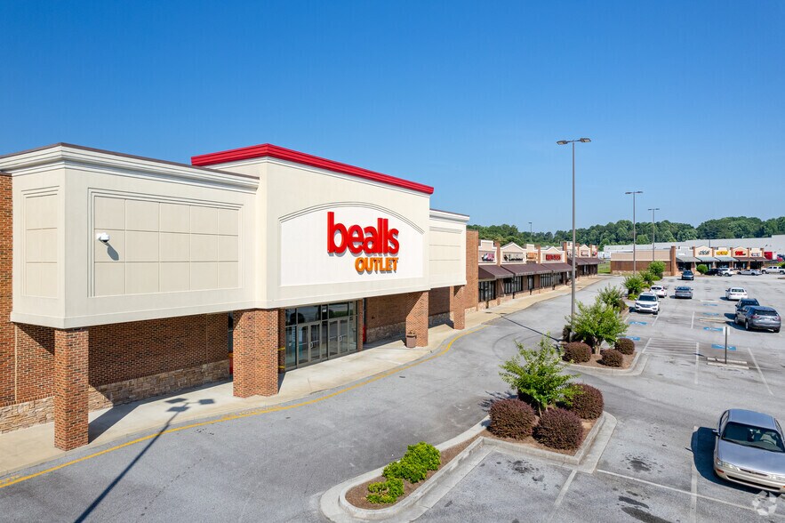 Primary Photo Of 3870-3998 Bremen Crossing, Bremen General Retail For Lease