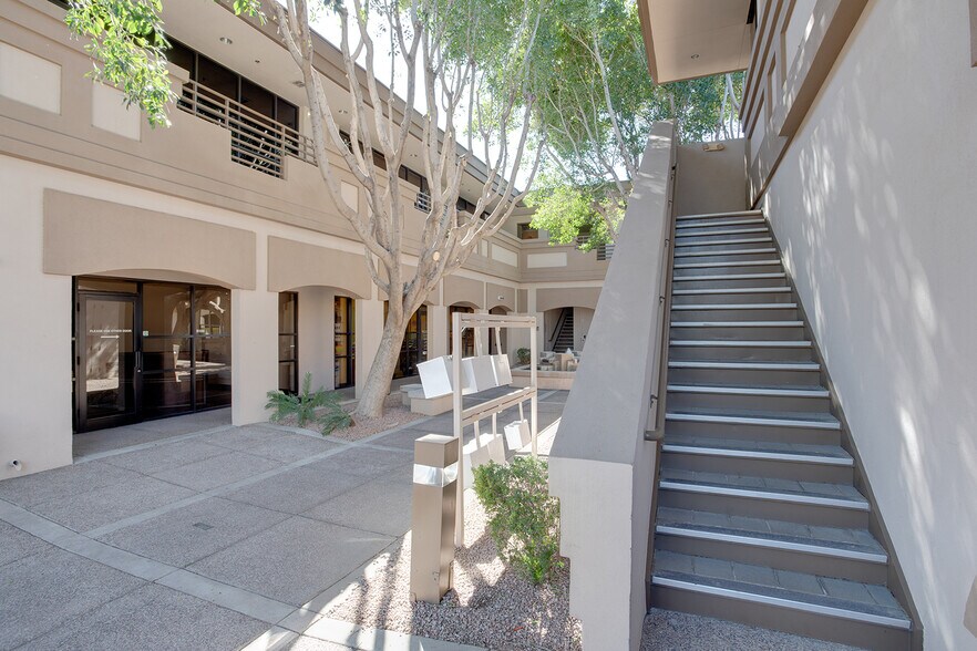 More Photos Of 7032-7054 E Cochise Rd, Scottsdale Medical For Lease