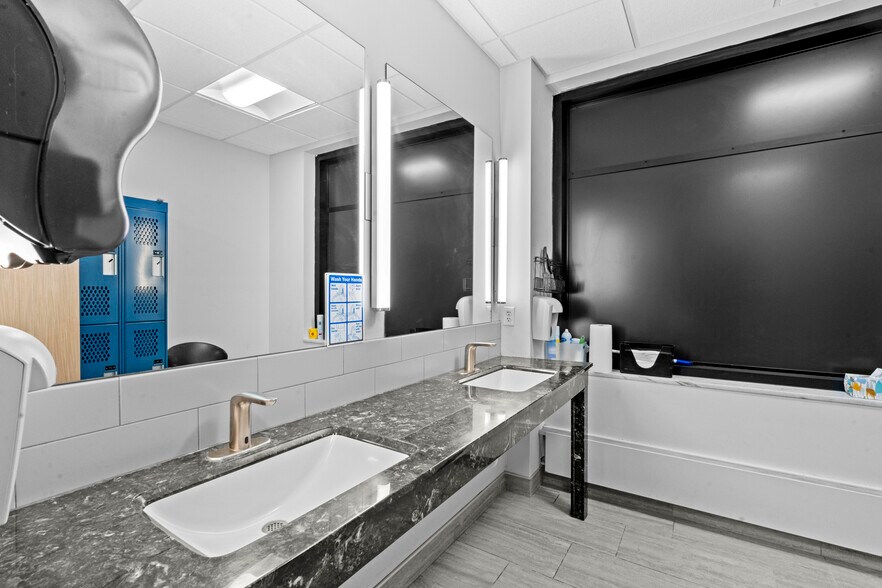 More Photos Of 1 Broadcast Way, Cadillac Medical For Sale