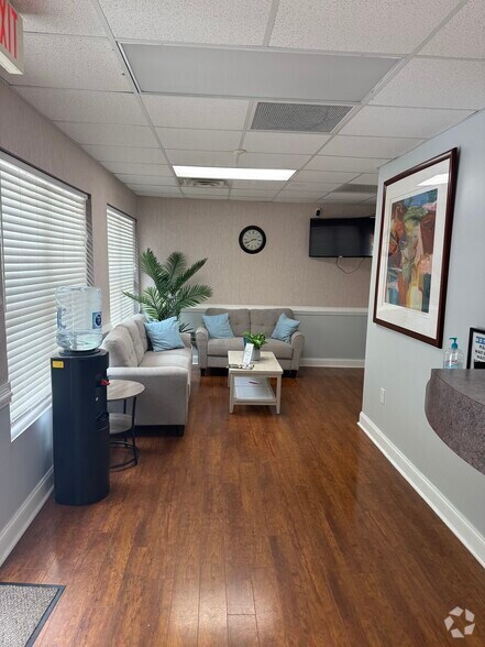 More Photos Of 925 Sanders Rd, Cumming Coworking Space