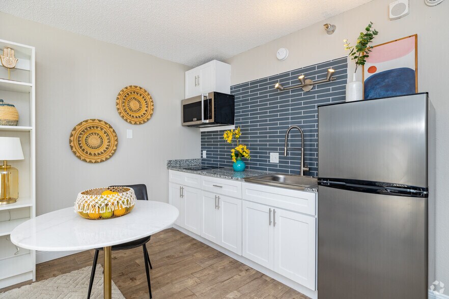 More Photos Of 2886 S Circle Dr, Colorado Springs Apartments For Lease