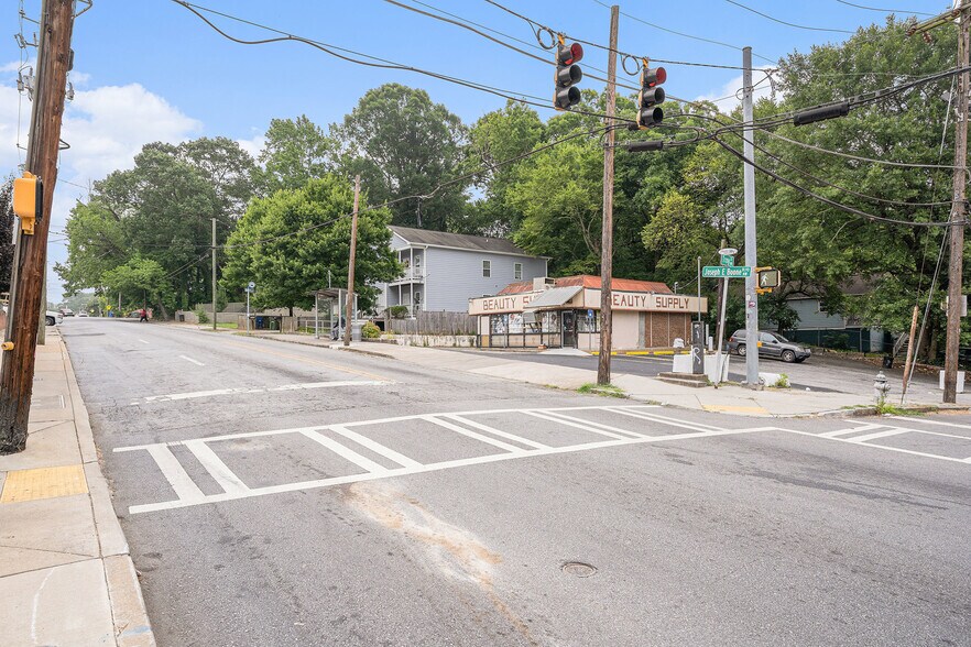 More Photos Of 1206 Joseph E Boone Blvd NW, Atlanta Freestanding For Sale
