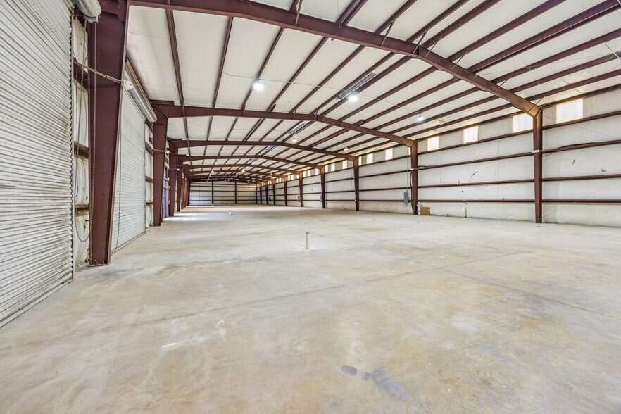 More Photos Of 6819 Theall Rd, Houston Industrial For Sale