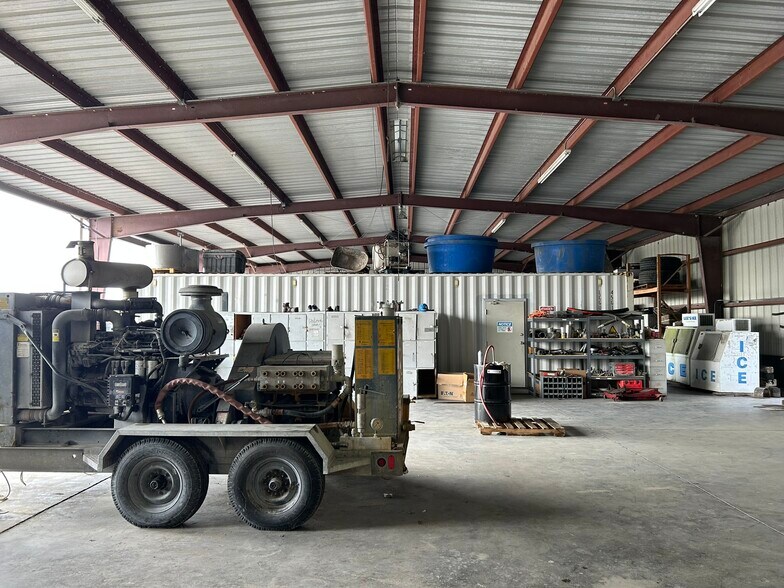 More Photos Of 1420 Chamber Dr, Bartow Industrial For Sale