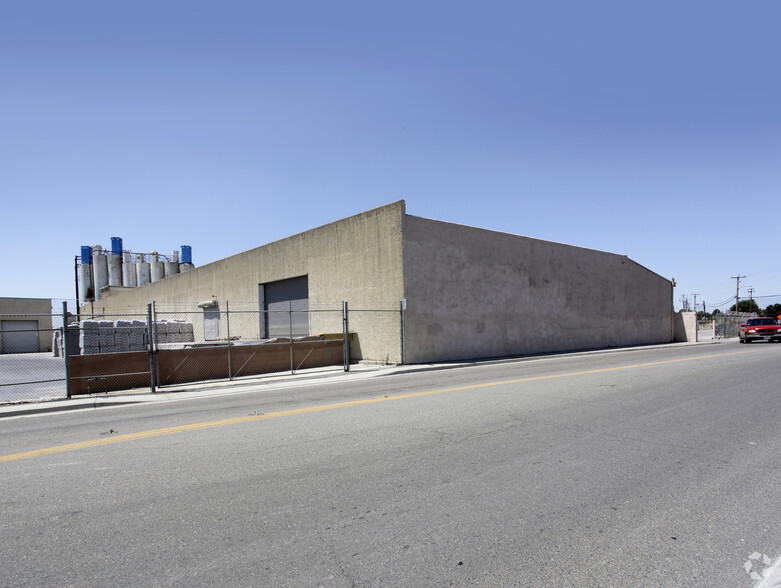 More Photos Of 860-870 Riske Ln, West Sacramento Warehouse For Sale