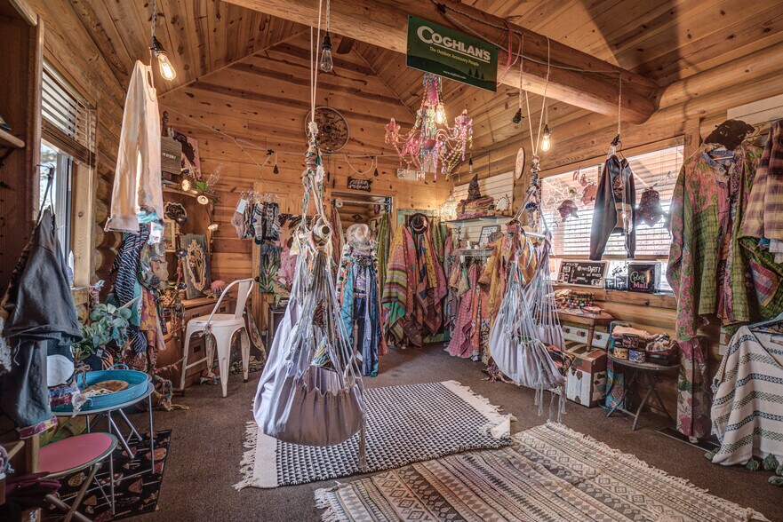 More Photos Of 102 E Main St, Payson General Retail For Sale