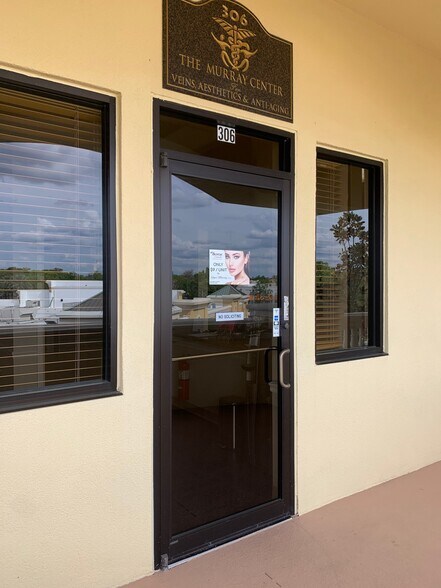 More Photos Of 7932 W Sand Lake Rd, Orlando Office For Sale