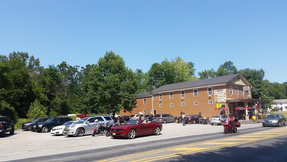 More Photos Of 3251 Route 209, Bushkill Convenience Store For Lease