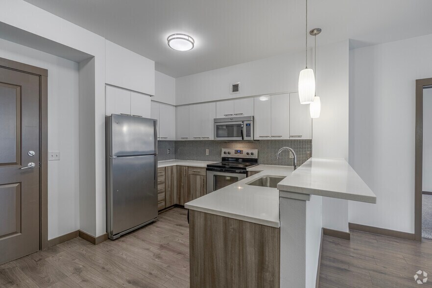 More Photos Of 6523 NE Cherry Dr, Hillsboro Apartments For Lease