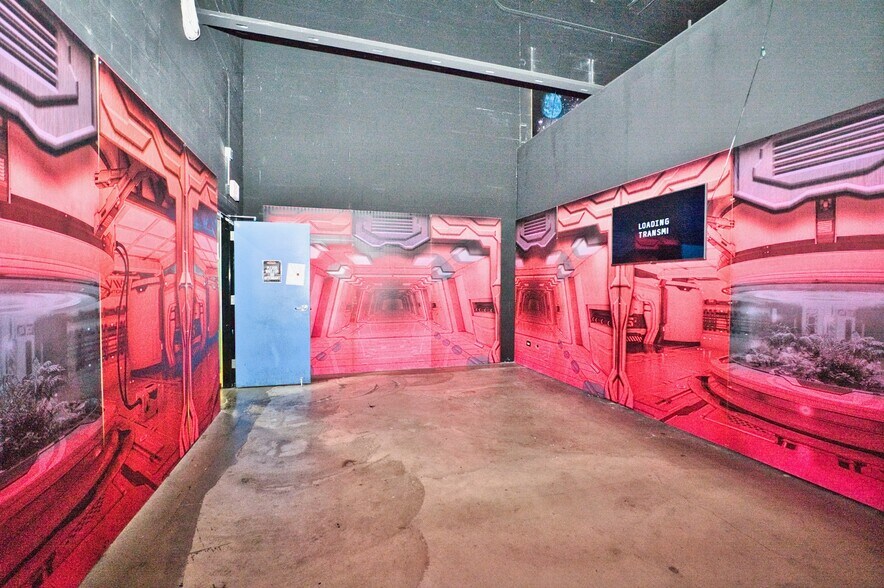 More Photos Of 7777-7847 N Caldwell Ave, Niles Manufacturing For Sale