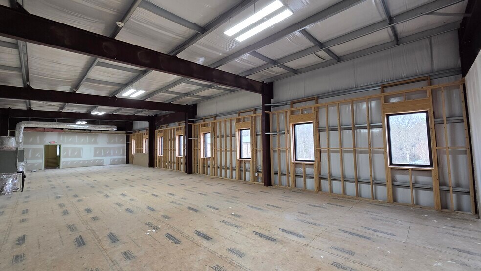 More Photos Of 3663 Southland Dr, Flowery Branch Warehouse For Sale