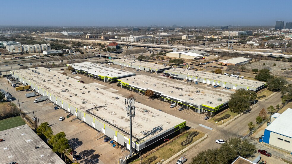 More Photos Of 10631 Harwin Dr, Houston Unknown For Lease