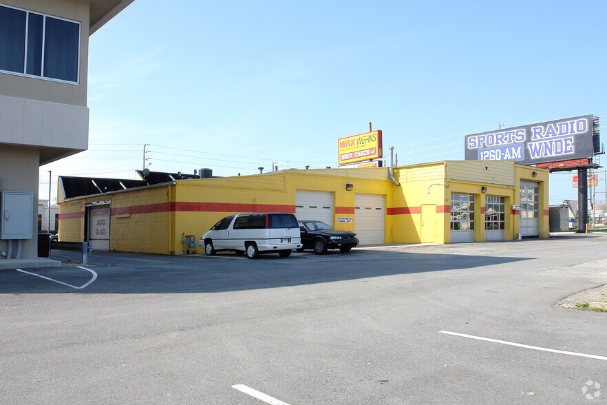 More Photos Of 6816 E 82nd St, Indianapolis Freestanding For Lease