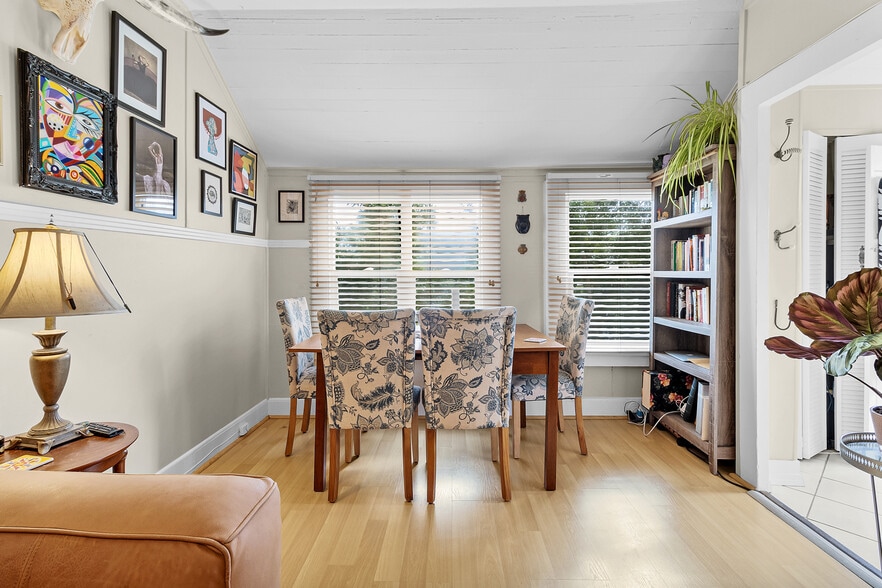 More Photos Of 883 Lighthouse Ave, Monterey General Retail For Sale