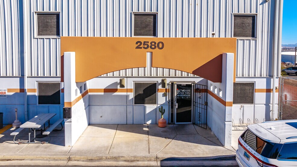 More Photos Of 2580 N Commerce St, North Las Vegas Manufacturing For Lease
