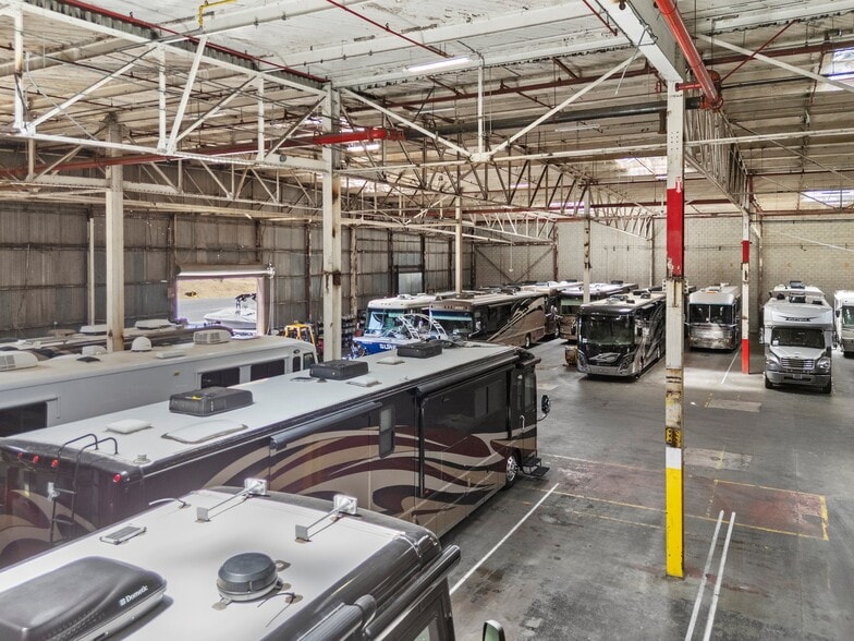 More Photos Of 1400 W 4th St, Antioch Warehouse For Lease