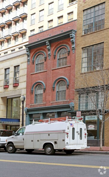 More Photos Of , Washington General Retail For Sale