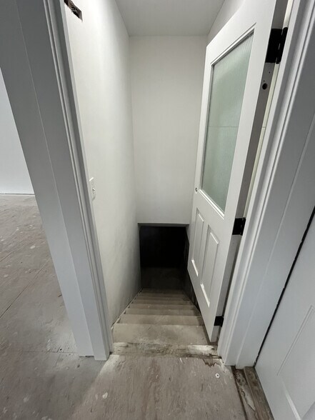 More Photos Of 192 Ny-17, Tuxedo Park General Retail For Sale