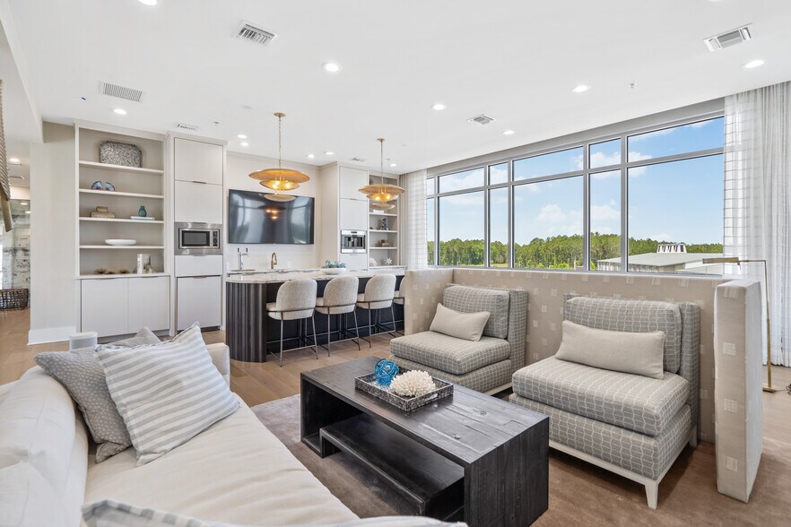 More Photos Of 116 Mc Davis Blvd, Santa Rosa Beach Office For Lease