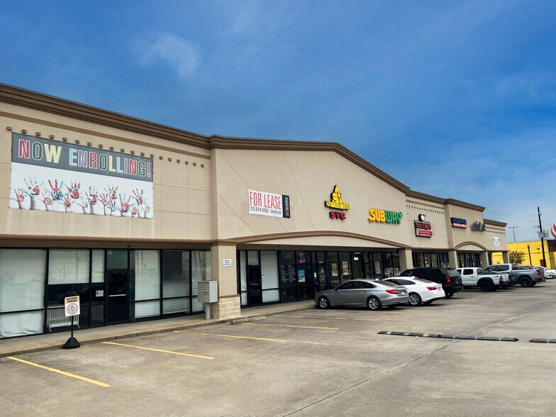 Primary Photo Of 11243-11245 Veterans Memorial Rd, Houston Unknown For Lease