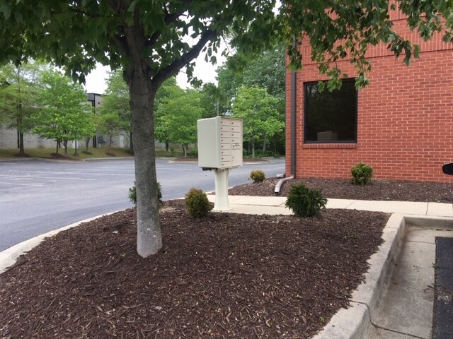 More Photos Of 50 Post Office Rd, Waldorf Medical For Sale