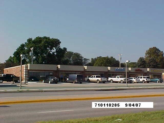 Primary Photo Of 805-917 23rd St, Columbus General Retail For Lease