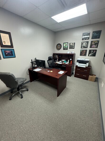 More Photos Of 8708 S Congress Ave, Austin Light Manufacturing For Lease