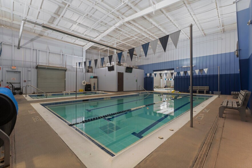 More Photos Of 26447 Hanna Rd, Oak Ridge North Swimming Pool For Sale