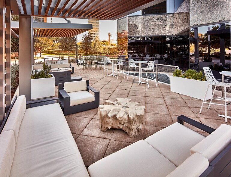 More Photos Of 5005 Lyndon B Johnson Fwy, Dallas Office For Lease