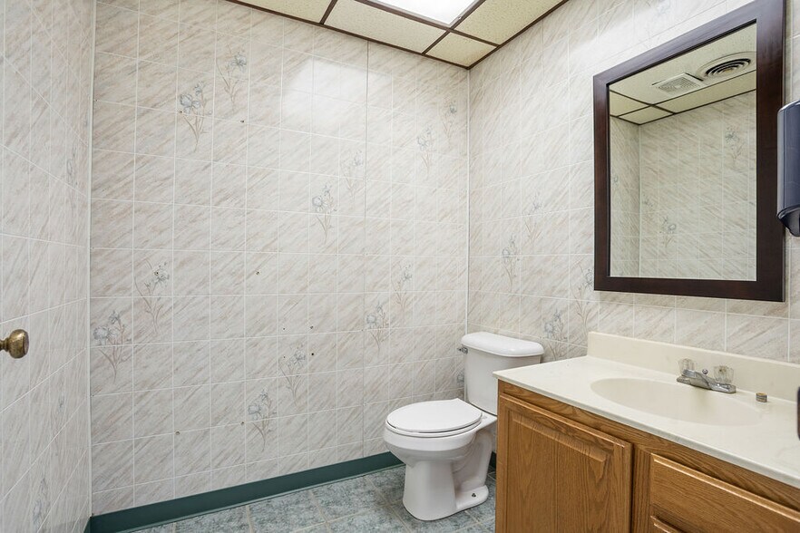 More Photos Of 50101 Highway 52 N, Kenmare Warehouse For Sale