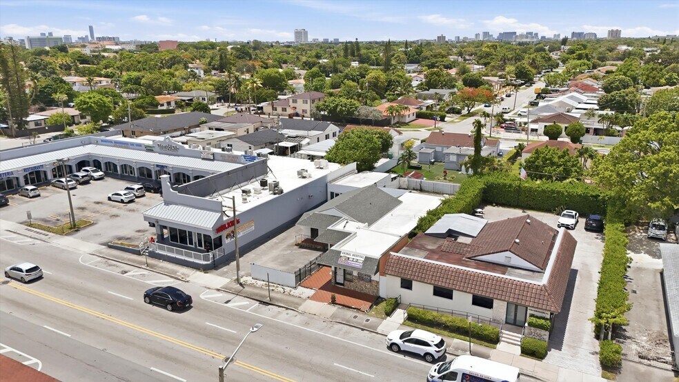 More Photos Of 3240 NW 7th St, Miami Office For Sale