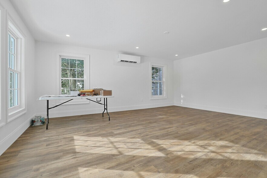 More Photos Of 77 Main St, Tappan Loft Creative Space For Lease