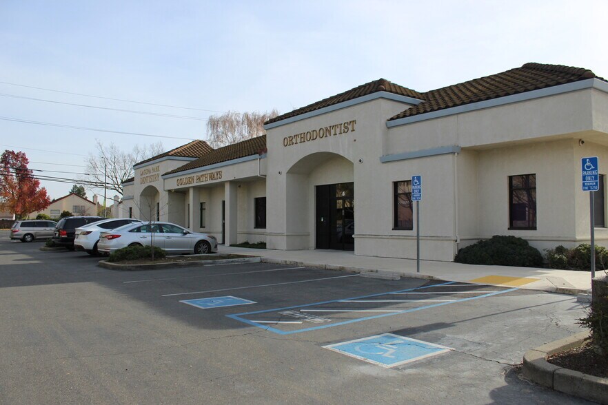 More Photos Of 4827 Laguna Park Dr, Elk Grove Office For Lease
