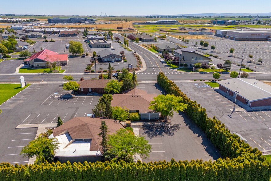 More Photos Of 830 Sharon Ave E, Moses Lake Office For Sale