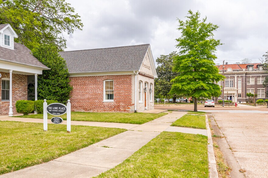 More Photos Of 987 Harris St, Tunica Office For Sale