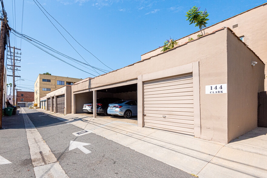 More Photos Of 144 N Clark Dr, Beverly Hills Apartments For Sale