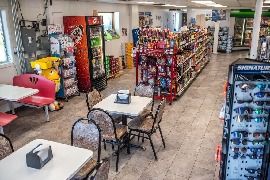 More Photos Of 22732 US-53 Hwy, Ettrick General Retail For Sale