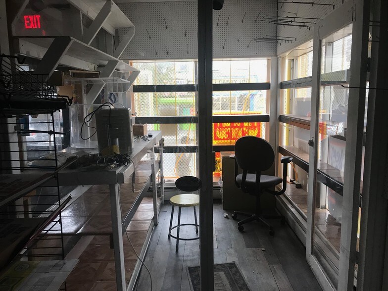 More Photos Of 2422 E Monument St, Baltimore Storefront Retail Residential For Sale