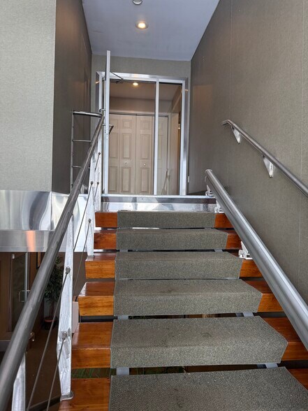 More Photos Of 2717 Genesee St, Utica Medical For Sale