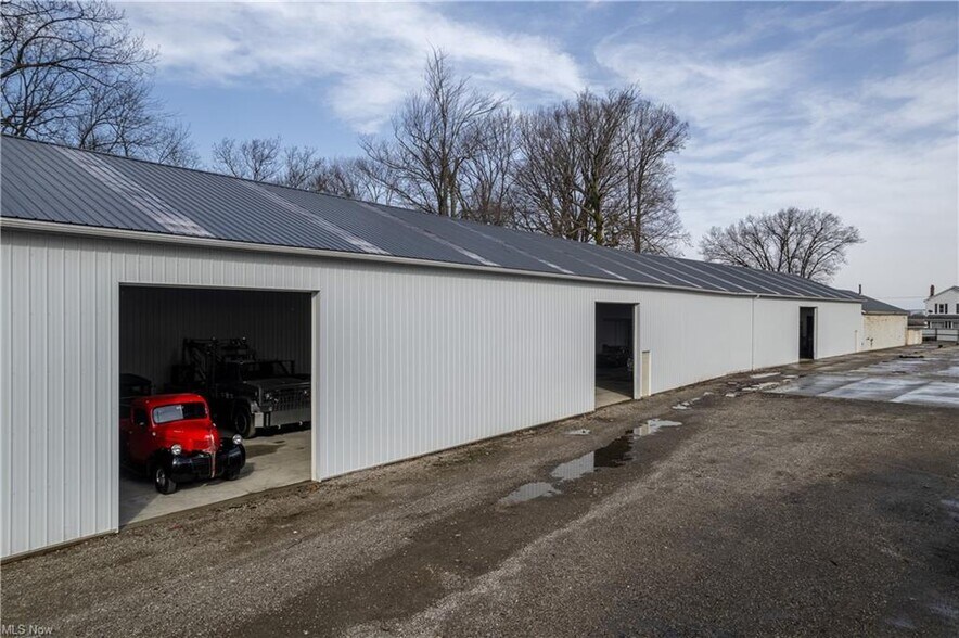 More Photos Of 15355 Old Lincoln Way, Dalton Light Manufacturing For Sale