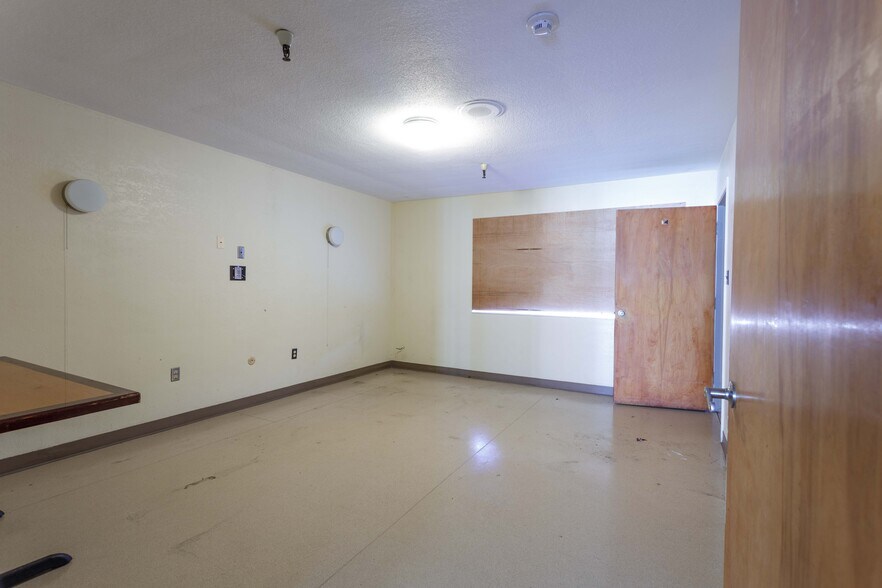 More Photos Of 1119 Rosemarie Ln, Stockton Healthcare For Sale