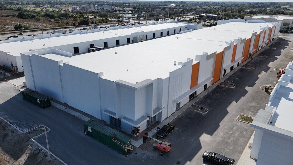 More Photos Of 8289 Boynton Beach Blvd, Boynton Beach Unknown For Lease