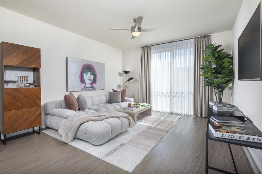 More Photos Of 899 Traction Ave, Los Angeles Apartments For Lease