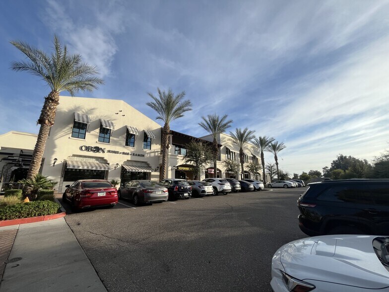 More Photos Of 7300 N Via Paseo Del Sur, Scottsdale Loft Creative Space For Lease